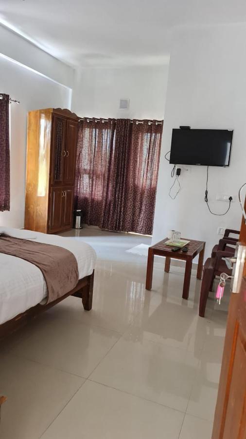 3R Residency Munnar Hostel ภายนอก รูปภาพ