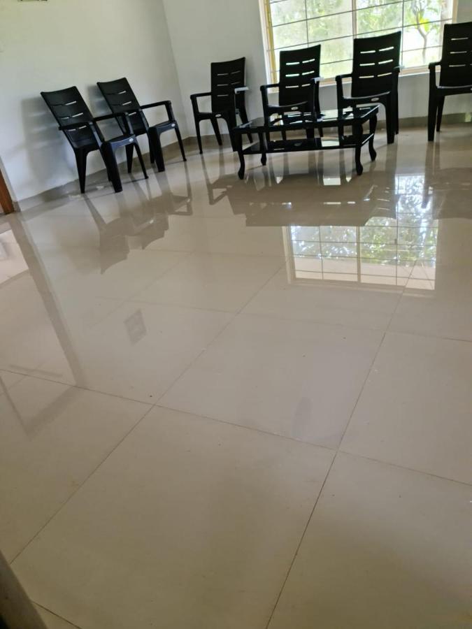 3R Residency Munnar Hostel ภายนอก รูปภาพ