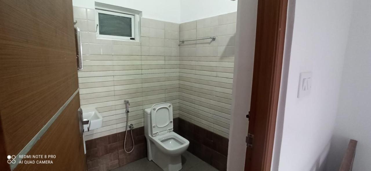 3R Residency Munnar Hostel ภายนอก รูปภาพ