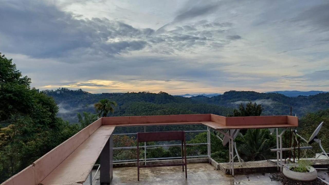 3R Residency Munnar Hostel ภายนอก รูปภาพ